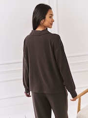 Chelsea Peers Brown Slub Knit Marl V-Neck Sweatshirt - Image 4 of 7