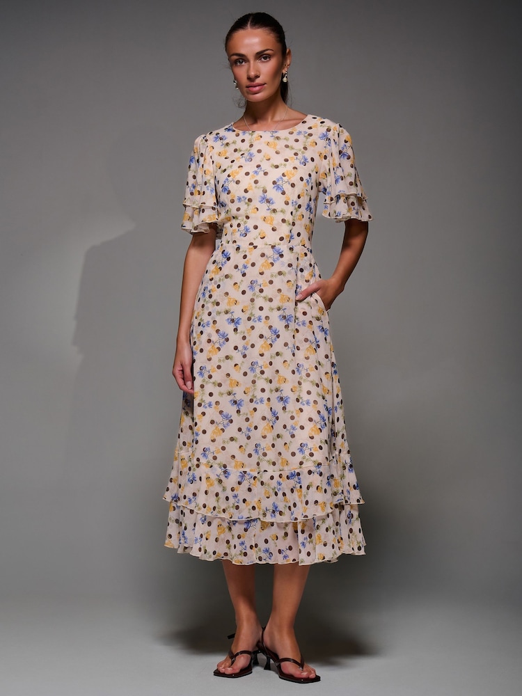 بيج - فستان متوسط الطول من الشيفون بتفاصيل مكشكشة من Jolie Moi - صورة 1 من 6 بيج - فستان متوسط الطول من الشيفون بتفاصيل مكشكشة من Jolie Moi - صورة 1 من 6