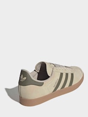 adidas Originals Beige Gazelle Trainers - Image 4 of 9