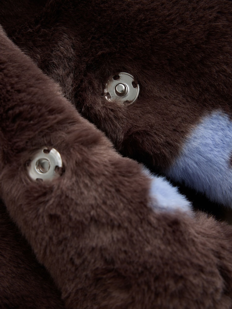 Chocolate Brown Hearts - Faux Fur Hooded Coat (12mths-7yrs) - תמונה 9 מתוך 9