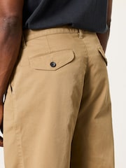 Akmens - FatFace Perth Pleat Front Chinos - Attēls 4 no 7