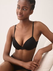 Negro - A-E Lightly Padded Plunge Smoothing Cup & Lace Wing Bra - Imagen 1 de 6