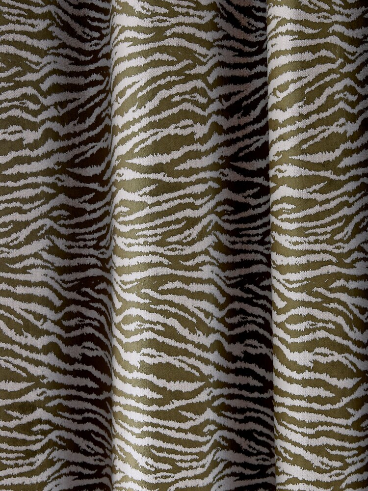 Green/Silver Collection Luxe Heavyweight Cut Velvet Tiger Eyelet Lined Curtains - Image 5 of 5 Green/Silver Collection Luxe Heavyweight Cut Velvet Tiger Eyelet Lined Curtains - Image 5 of 5