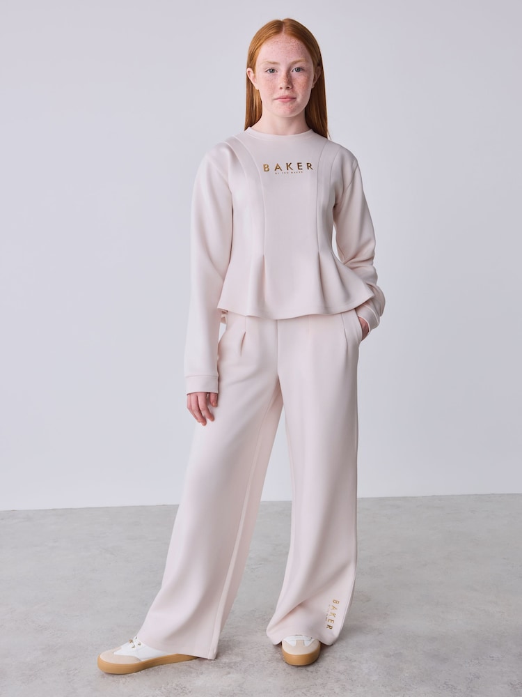 Baker by Ted Baker Cinched Peplum Hem Sweat Tops & Joggers 2 Piece Set - 圖片 1,共 14 Baker by Ted Baker Cinched Peplum Hem Sweat Tops & Joggers 2 Piece Set - 圖片 1,共 14