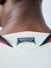 adidas Beige Manchester United 26/27 Third Jersey - Image 5 of 5