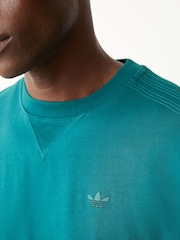 adidas Originals Green Premium Essentials T-Shirt - Image 4 of 4