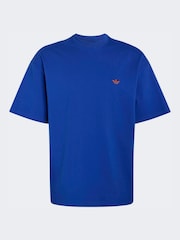 כחול עמוק - adidas originals חולצת טי בייסיק בגזרה רפויה בעיטור לוגו תלת-עלים - תמונה 1 מתוך 1