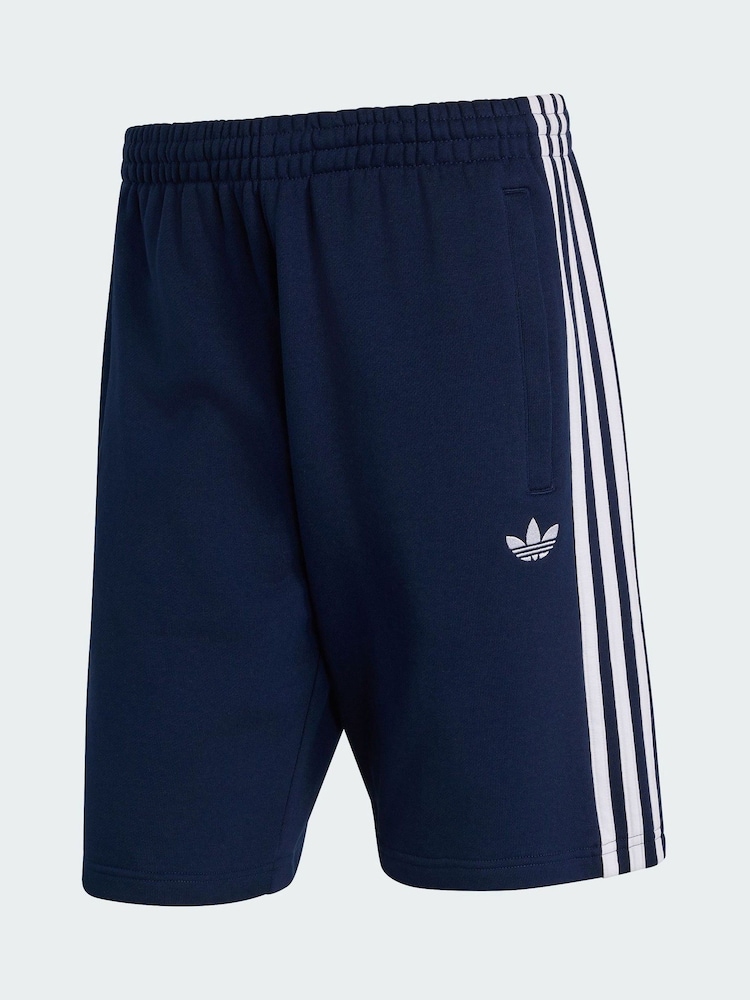 أزرق - شورت 3 خطوط من adidas Originals - صورة 5 من 5