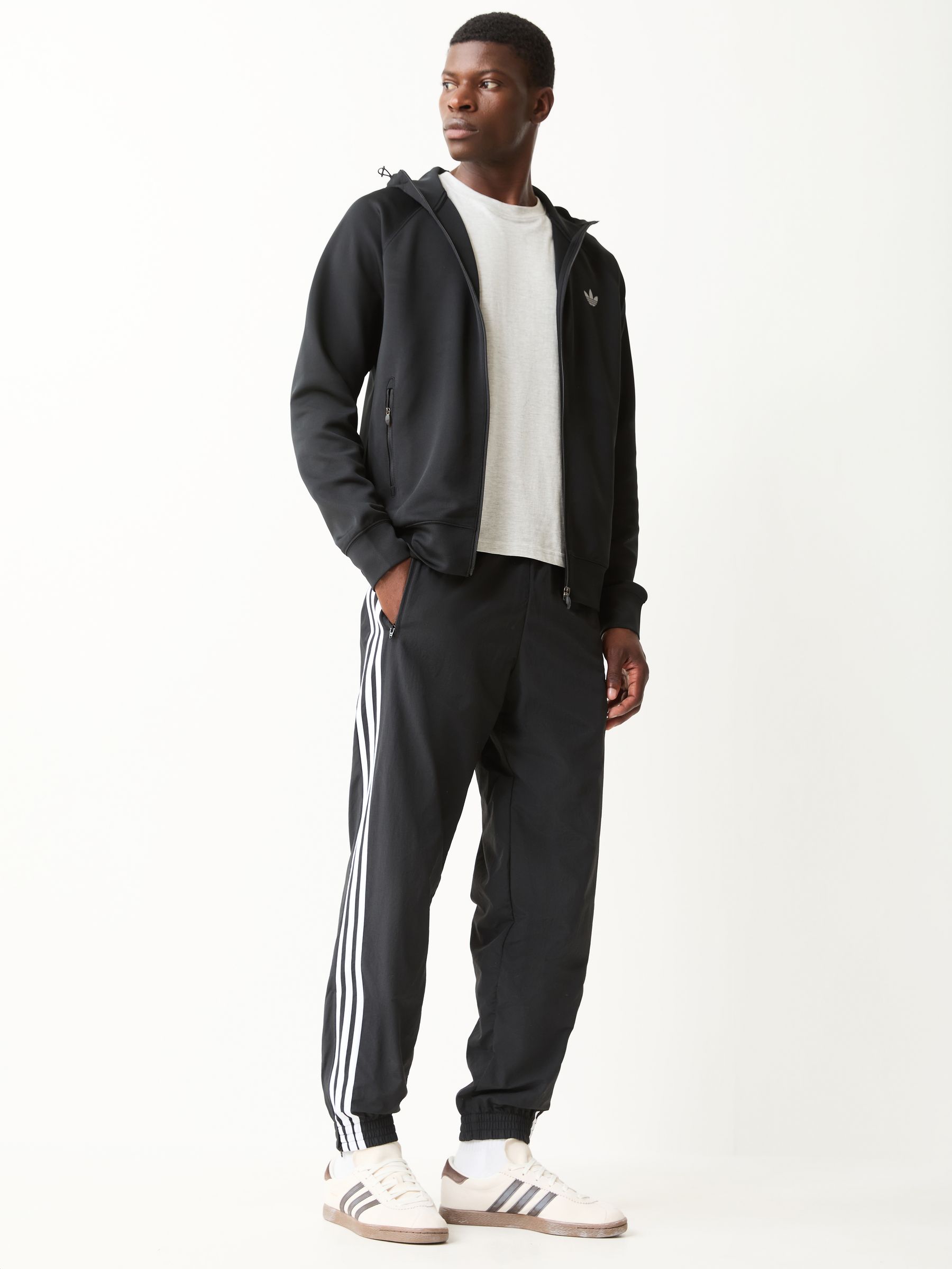 Comprar Preto - Calça de treino Adidas Original Firebird Woven