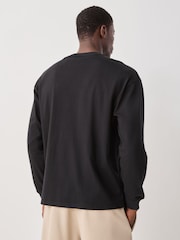 שחור - adidas originals חולצת טי בייסיק עם שרוול ארוך ולוגו תלת-עלים - תמונה 3 מתוך 5