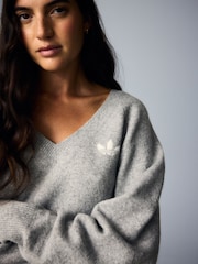 adidas Originals Grey Essential Knit V-Neck Jumper - Image 4 of 12