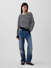 Gap Relaxed Pullover mit U-Boot-Ausschnitt - Bild 3 von 4