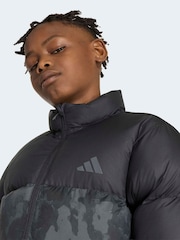 adidas jakna s kamuflažnim potiskom iz sintetičnega puha - Slika 5 iz 8