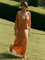 Embroidered Jacquard Drape Maxi Dress - Bild 4 von 5
