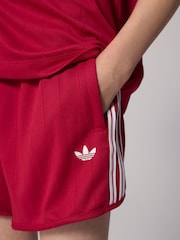 Červená - Kraťasy adidas Originals Sprinter s tenkými pruhy - Obrázek 3 z 7