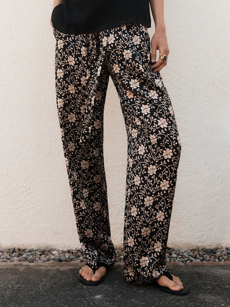 BHOEM Satin Floral Printed Fluid Wide Leg Black/Ecru Trousers - Image 2 of 4