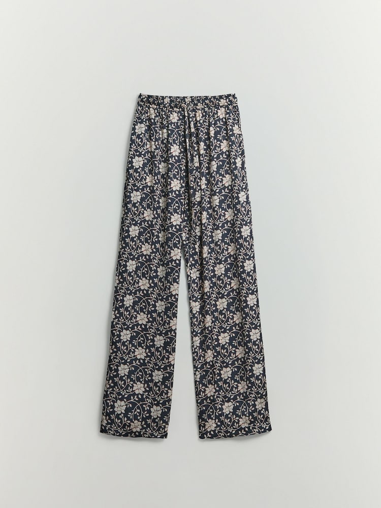 BHOEM Satin Floral Printed Fluid Wide Leg Black/Ecru Trousers - Image 6 of 6