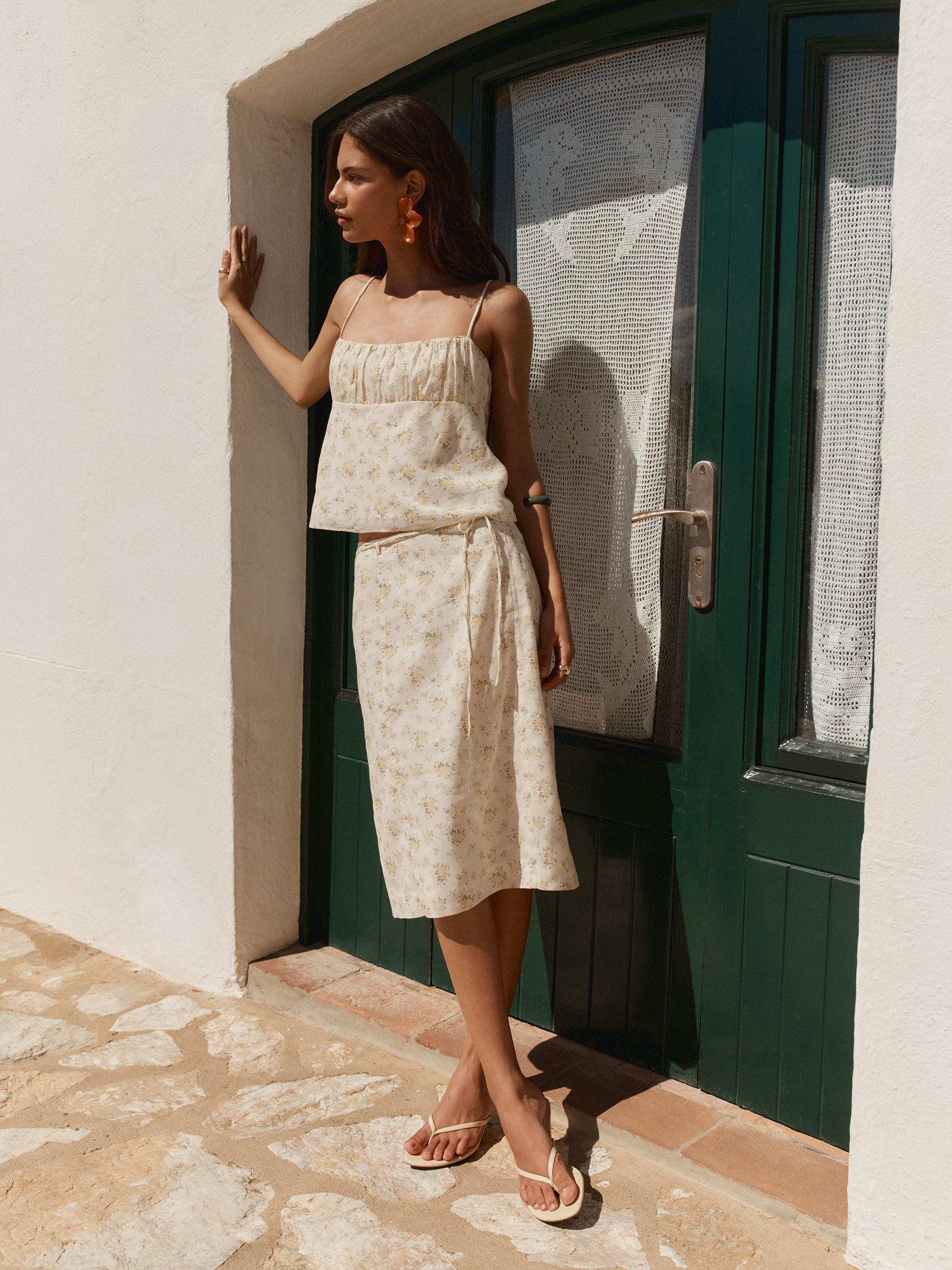 Next：日本 Floral Print Strap Top With Ramie from Next Japan
