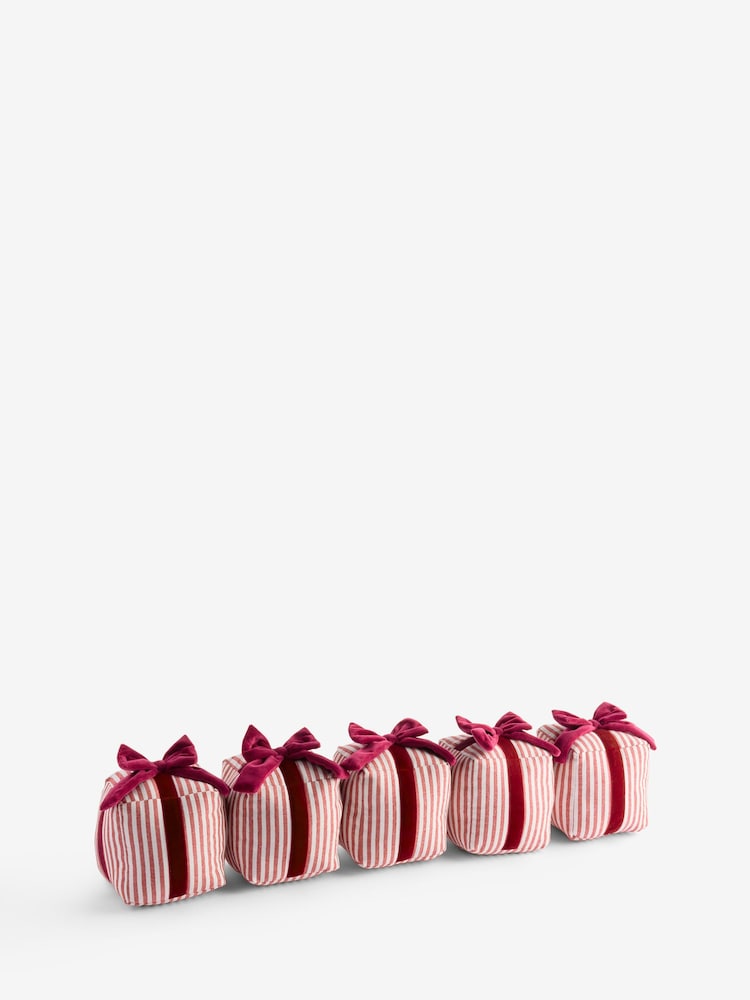 Red Christmas Present Draught Excluder - Image 2 of 3 Red Christmas Present Draught Excluder - Image 2 of 3