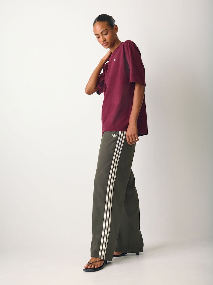卡其綠色 - adidas Originals Tailored Trousers - 圖片 1，共 5