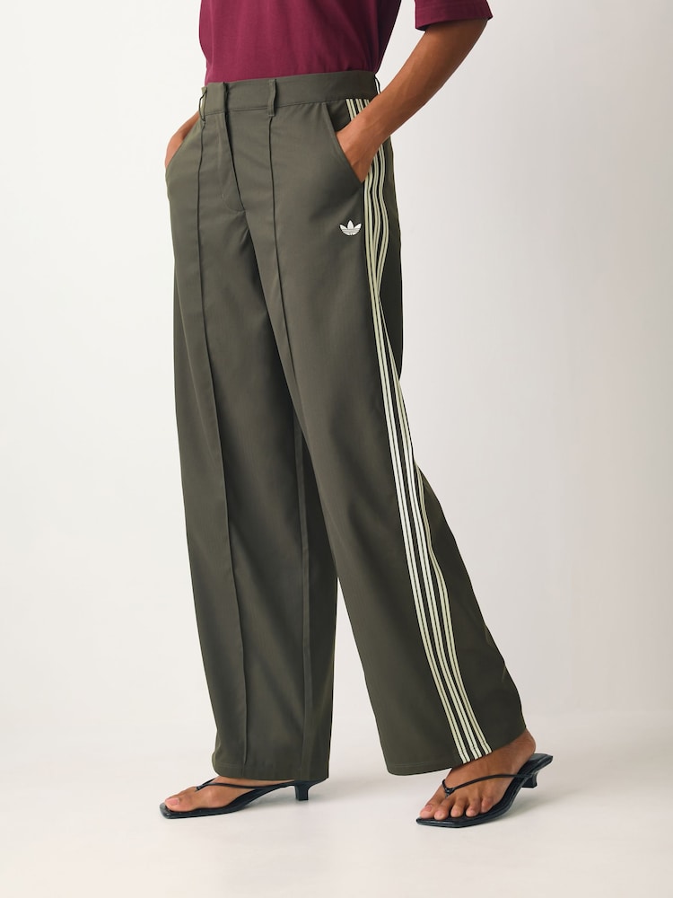 卡其綠色 - adidas Originals Tailored Trousers - 圖片 2，共 5