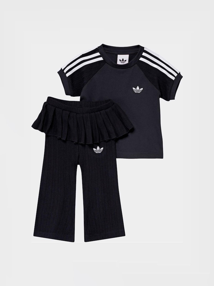 adidas Originals Black Crochet T-Shirt and Flare Leggings Set - Image 2 of 7 adidas Originals Black Crochet T-Shirt and Flare Leggings Set - Image 2 of 7