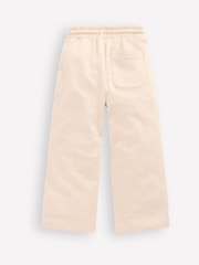 بنطلون رياضي Bobbie مزيّن برسمة أبليكيه من Boden - صورة 2 من 3