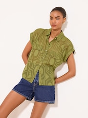 Lipsy Khaki Green Geo Burnout Short Sleeve Shirt - Image 4 of 5