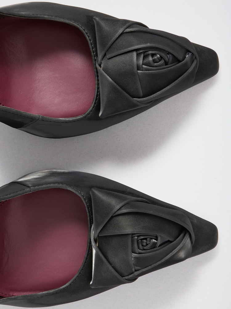 블랙 - Lipsy Wide Fit Satin Finish Corsage High Stiletto Heel Slingback Court Shoes - 7의 이미지 7