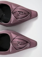 버건디 레드 - Lipsy Wide Fit Satin Finish Corsage High Stiletto Heel Slingback Court Shoes - 6의 이미지 6