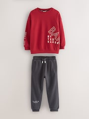 طقم من بنطلون رياضي وسويت شيرت بقصّة واسعة مُزيَّن بطبعة جرافيك من Baker By Ted Baker - Image 8 of 14