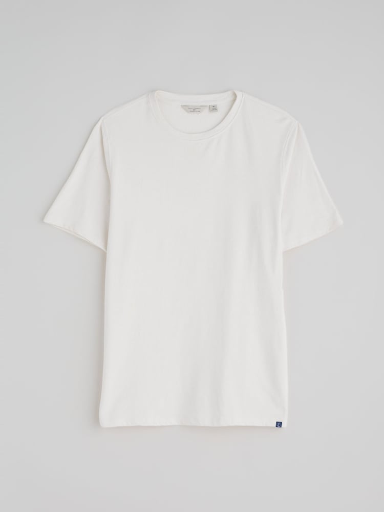 Seasalt Cornwall Chalk White Mens Merthen 100% Cotton T-Shirt - Image 2 of 2 Seasalt Cornwall Chalk White Mens Merthen 100% Cotton T-Shirt - Image 2 of 2