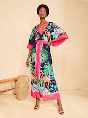 Love & Roses Flamingo Placement Print Petite V-Neck Batwing Jersey Maxi Dress - Image 5 of 5