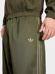 adidas Originals Green Joggers - Image 4 of 6