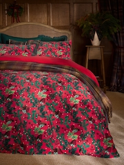 Red Robin Fleece Christmas Duvet Cover and Pillowcase Set - Image 1 of 4