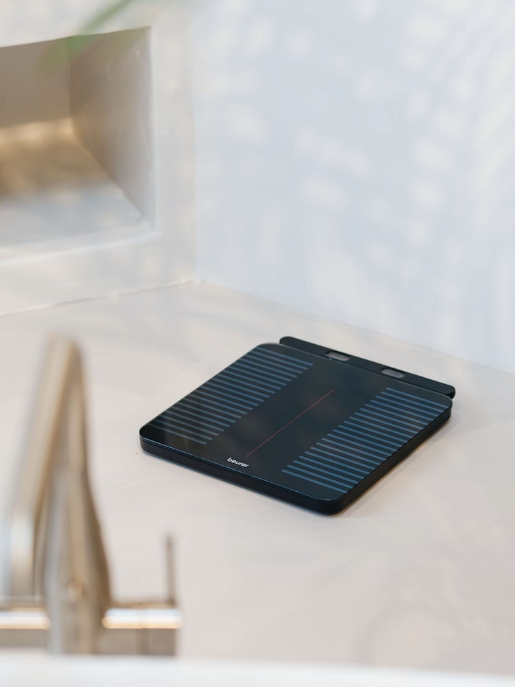 Beurer Black Body Analytics Scale - Image 1 of 6