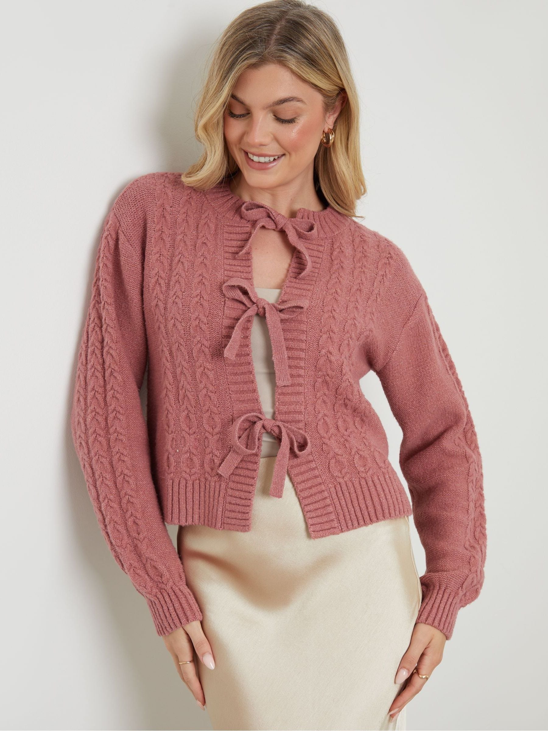 Next：日本 ピンク - Another Sunday ケーブルニット タイフロント