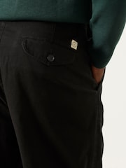 Melns - FatFace Perth Pleat Front Chinos - Attēls 3 no 6