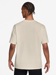 Blanc - Nike Dri-FIT Loose Golf T-Shirt - Image 2 sur 3