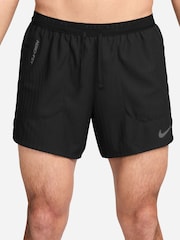 Nike Stride Aero-FIT 5 collu īsie oderēti skriešanas šorti - Attēls 1 no 5