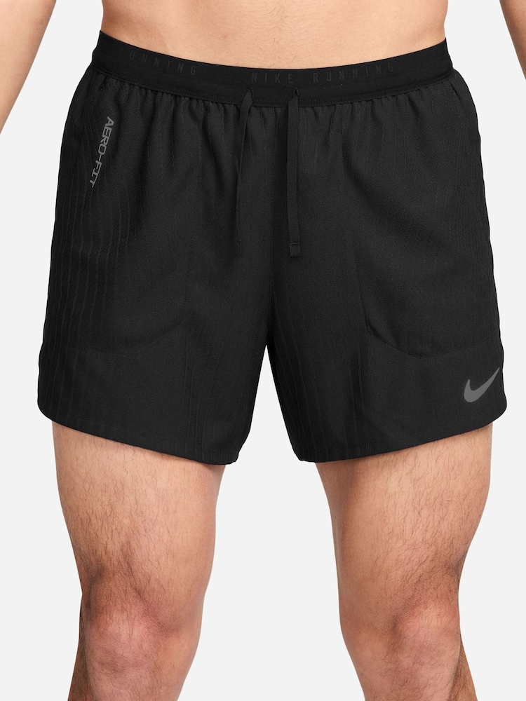Nike Stride Aero-FIT 5 collu īsie oderēti skriešanas šorti - Attēls 1 no 5