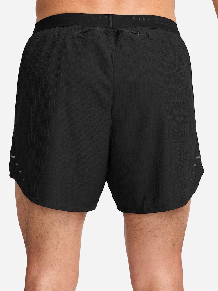 Nike Stride Aero-FIT 5 collu īsie oderēti skriešanas šorti - Attēls 2 no 5