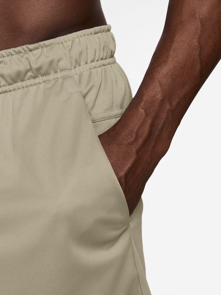 Nike Brown Dri-FIT Flex 7 Inch Totality Training Shorts - Image 4 of 4 Nike Brown Dri-FIT Flex 7 Inch Totality Training Shorts - Image 4 of 4
