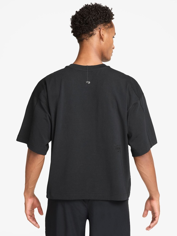 Negro - Camiseta de entrenamiento de manga corta Nike Dri-FIT - Imagen 2 de 3