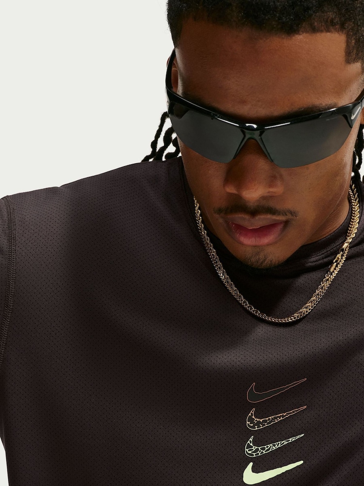 Nike Black Dri-FIT Top Short-Sleeve Micro-Perforated T-Shirt - Image 5 of 5