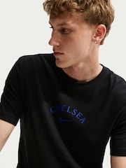 Nike Black Chelsea Football Club Men's Nike City T-Shirt - Image 5 of 6