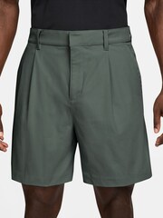 Nike Green Dri-FIT PAR Above Knee Golf Shorts - Image 1 of 4