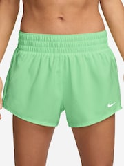 Зелений - Nike One Dri-FIT Mid Rise 3 дюймові шорти з підкладкою - Image 1 of 5