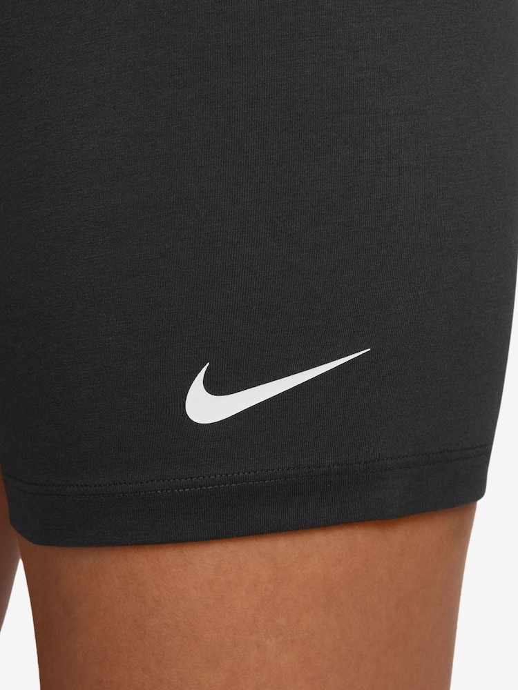 Nike Black Silver Sportswear Classic High-Waisted 5" Biker Shorts - Image 4 of 4 Nike Black Silver Sportswear Classic High-Waisted 5" Biker Shorts - Image 4 of 4