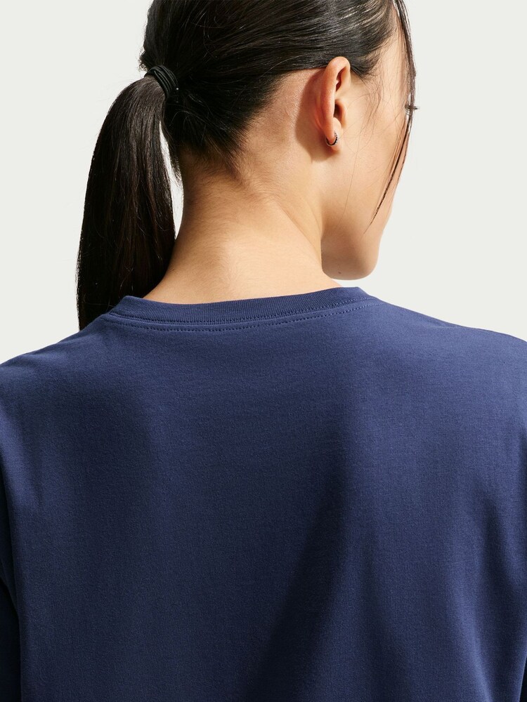 Nike Midnight Navy Sportswear Essential Oversized T-Shirt - Image 5 of 5 Nike Midnight Navy Sportswear Essential Oversized T-Shirt - Image 5 of 5
